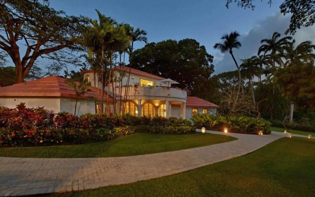 Fairmont Royal Pavilion