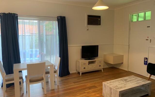 Dunsborough Town Units