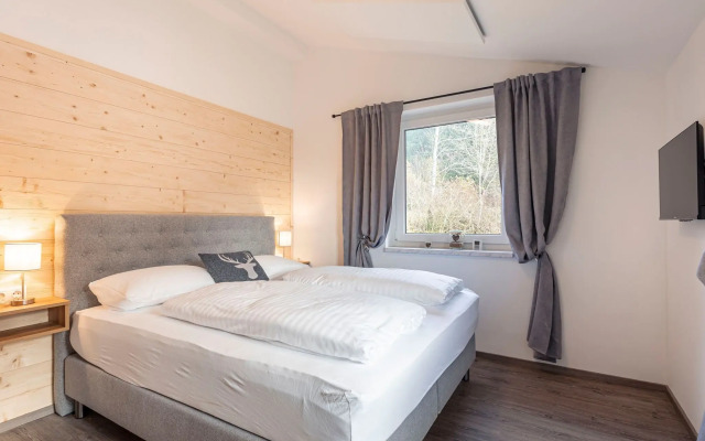 Chalet Arber in St.englmar With its own Hottube