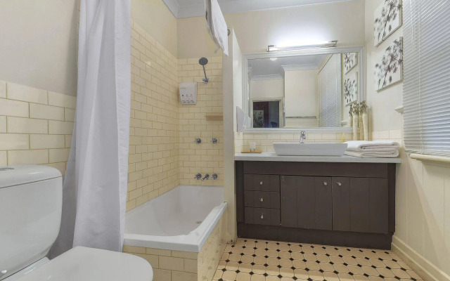 One Thornbury Boutique B&B