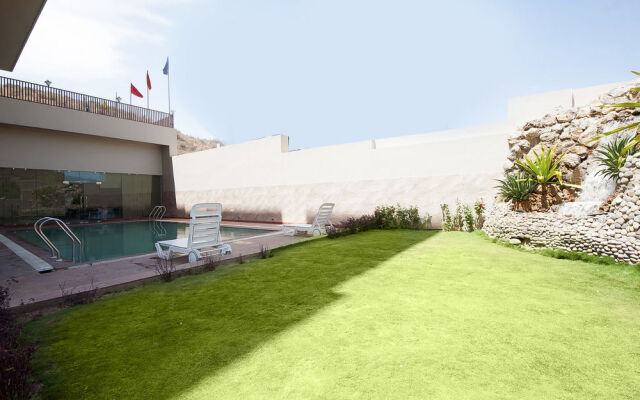 Hotel Presidency Blu Udaipur