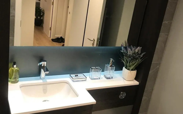 Kew Bridge Apartments