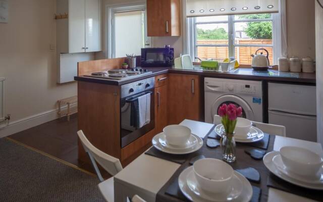 1 Willows Apartment