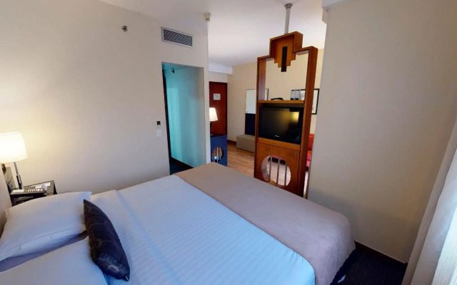 Estanplaza Funchal - Faria Lima