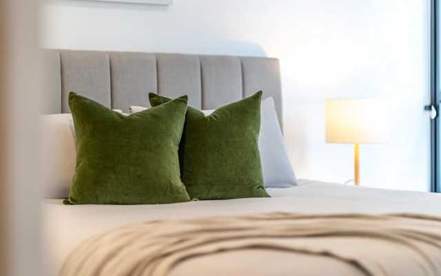 Elements on Elizabeth-Pool,Gym,Sauna,Cinema