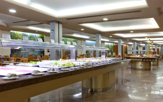 Отель Gran Bali