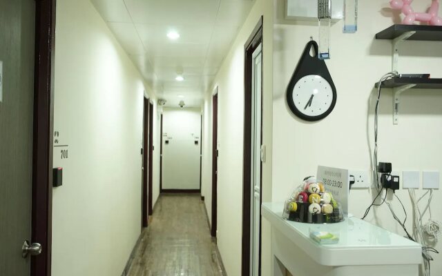 ALOHAS Hostel