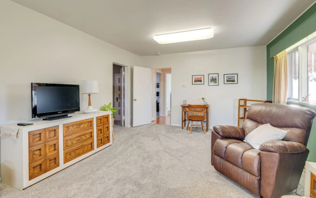 Patio, Grill & Outdoor Dining: Conrad Home!