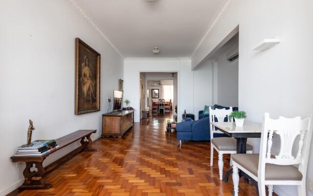 A 2 Minutos de la Playa de Copacabana A801