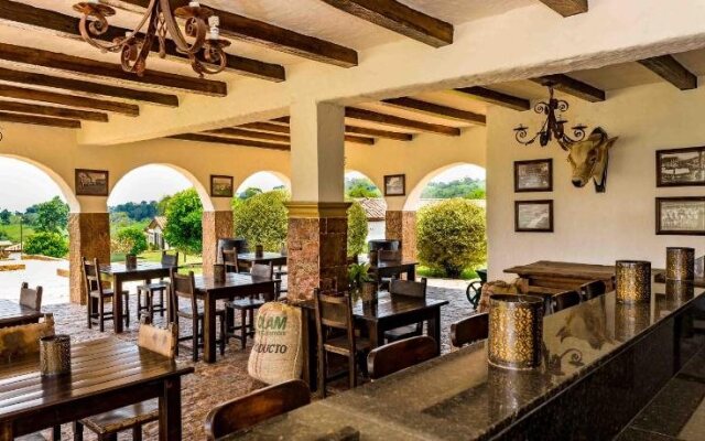 Hotel Estrella Del Monte