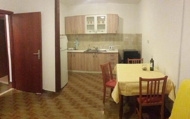 Apartment Silvana - economy apartments : A3 Supetar, Island Brac