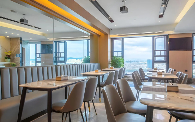 Gya Hotel Kunming Zijin Center Xiaodongcun Metro Station