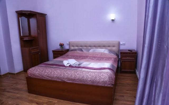 Lara Hotel