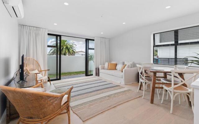 Residence De La Mer - Orewa Holiday Apartment