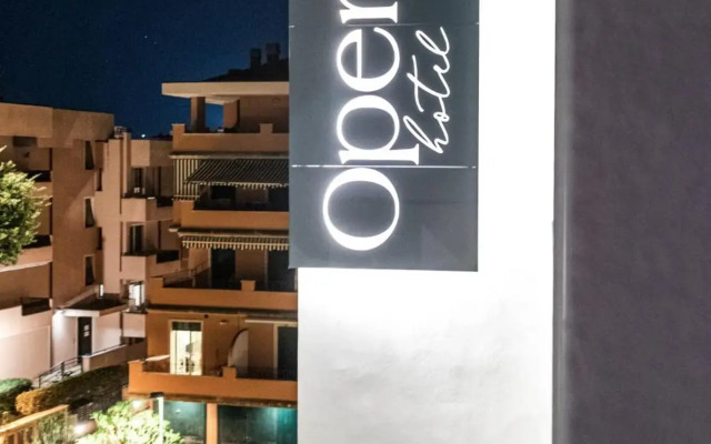 Open Hotel