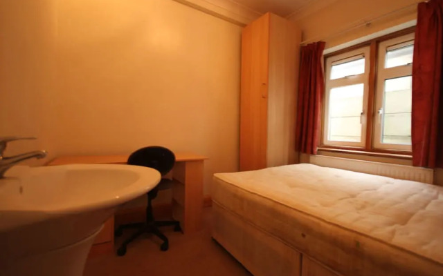 Draycott Guest House
