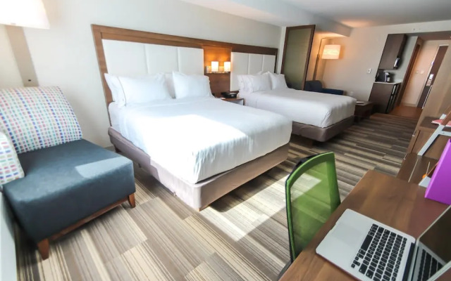 Holiday Inn Express & Suites Miami Airport East, an IHG Hotel