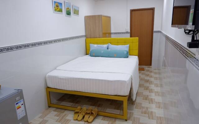 Winter Spring Homestay Center