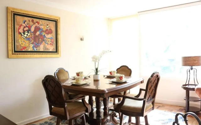 Luxurious & Chic 2 BR Apt Polanquito Lincon Park