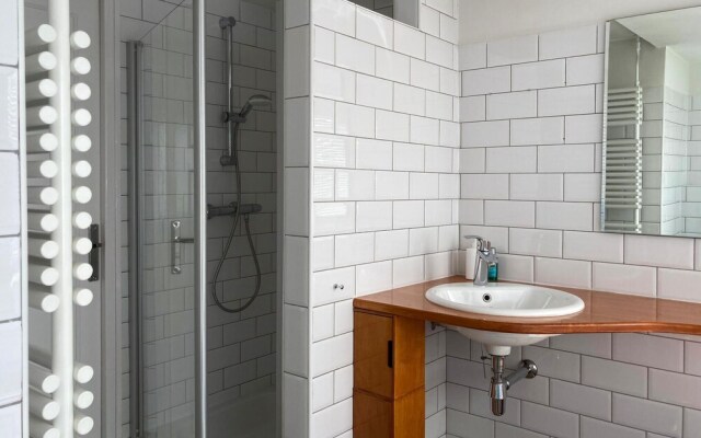 Stunning Home in Den Dungen With 2 Bedrooms