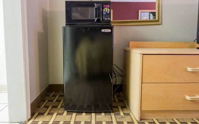 OYO Hotel Phenix City Central