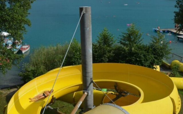 Four Seasons Apartment