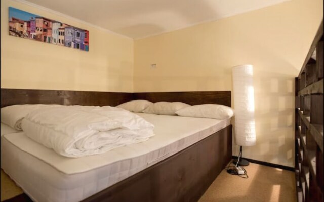 Apartments on 4th Sovetskaya