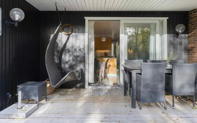 5 Star Holiday Home in Humble