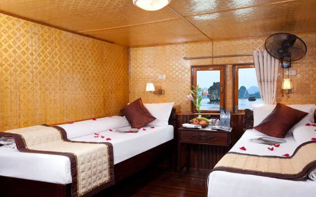 Huong Hai Junks Halong