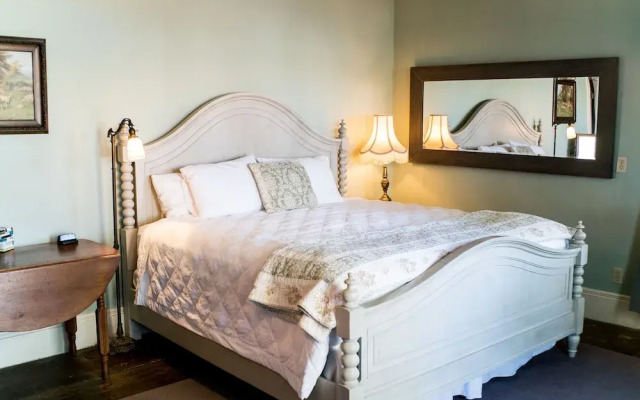 The Mulberry Inn