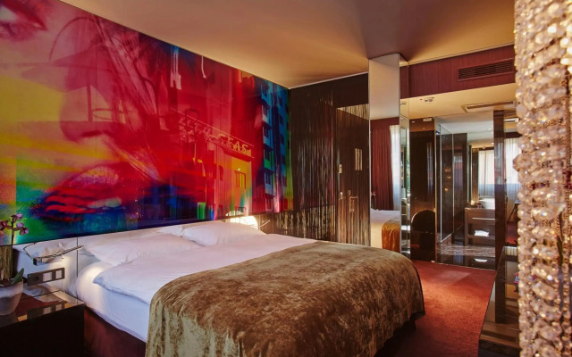 Savoy Hotel