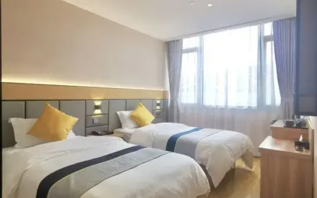 Homeinn Pebble Hotel (Shanghai Luheng Road Subway Station)