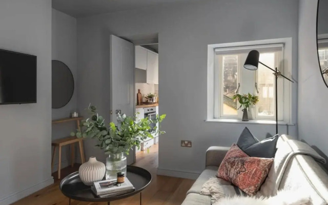 St Catherine s Hospital - Superior Apartment