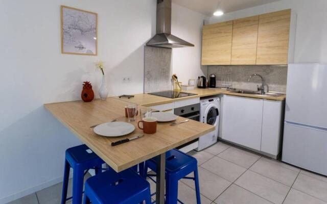 Maxbnb - T2 48m2 - Terrasse 30m2 - WiFi Fibre