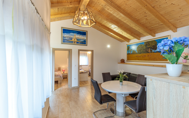 Pool & Spa House Betiga 2