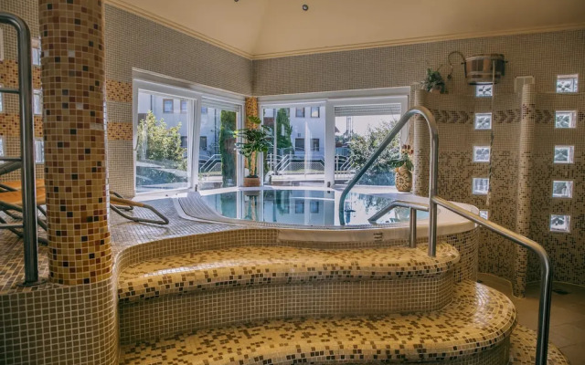 Aqua Therm Hotel
