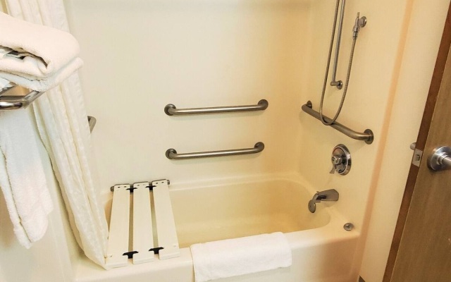 Quality Inn & Suites