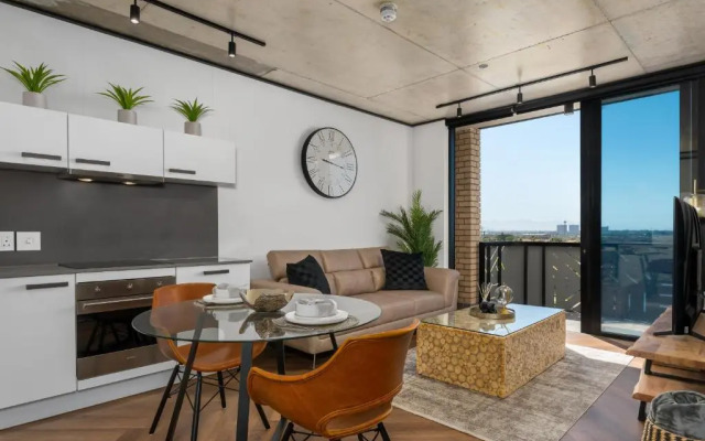 Bridgewater Studio 204