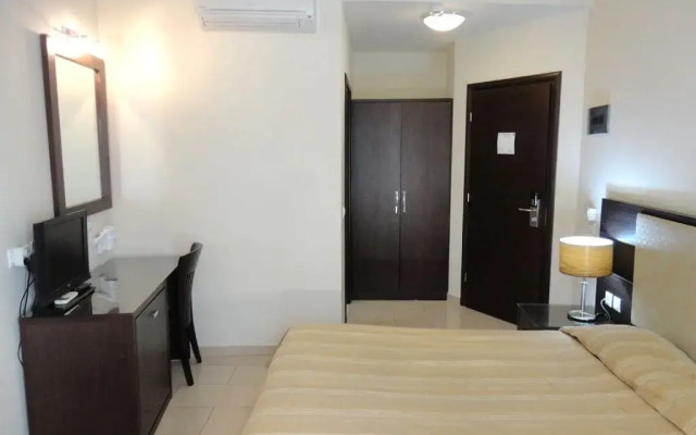 Manessi City Hotel