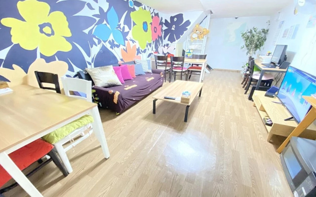 Seoul Station Aroha Guest House