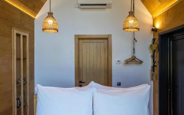 . PORTAL VILLAGE Glamping (Adults Only)