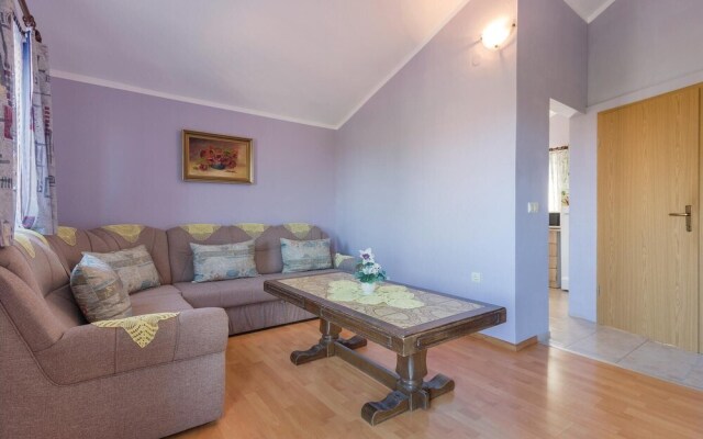 Awesome Home in Peroj With Wifi and 2 Bedrooms