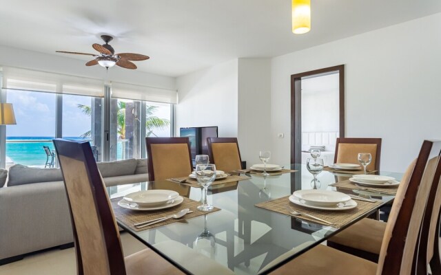 Casa Miramar 2 Bedroom Condo by Redawning