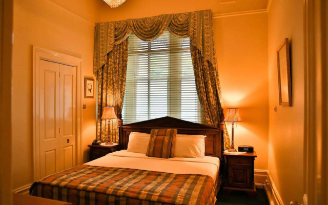 Manor Boutique Hotel