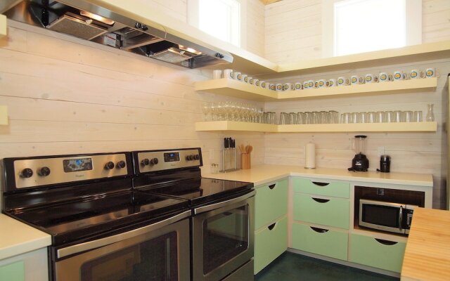 Beach Club Clubhouse 4