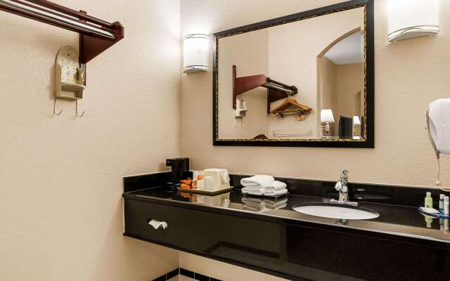 Quality Inn & Suites
