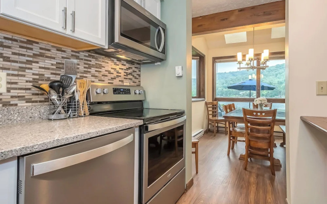 Ski Harbor 19 by Taylor Made Deep Creek