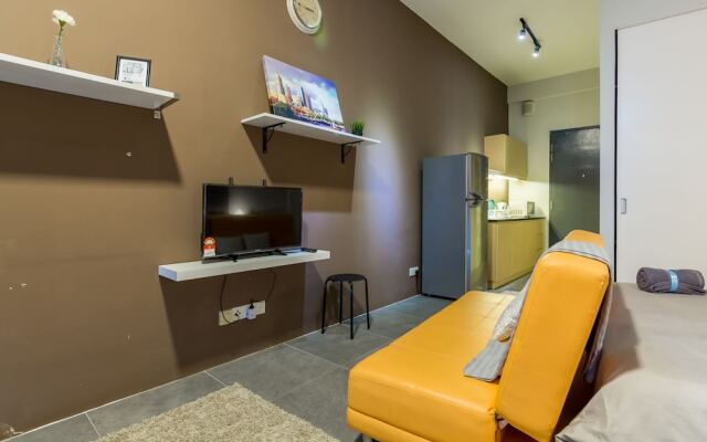 Luzzeri Suite Empire Damansara