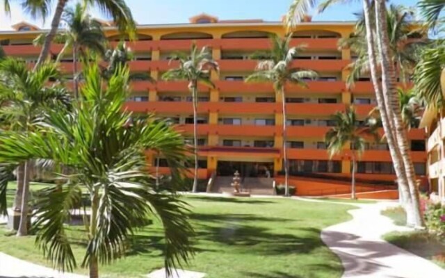 Marina Sol Apartment with Easy Walk to the Beach by RedAwning