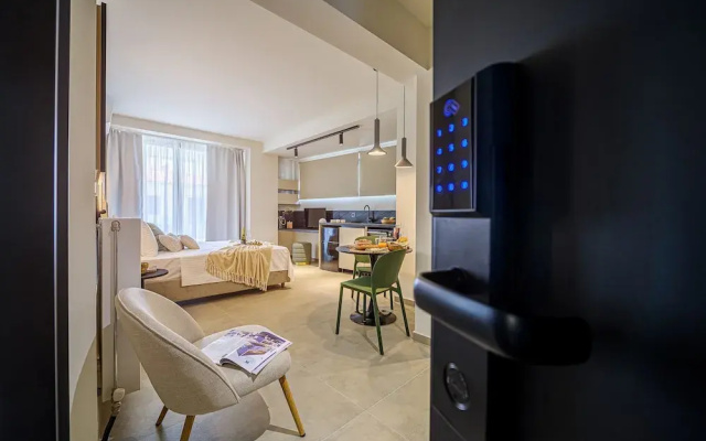 Luaz Suites Volos Center